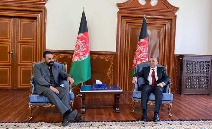 عکس مشترک امرالله صالح و کمال نبی زاده بازرگانی که در فهرست سیاه امریکا قرار دارد