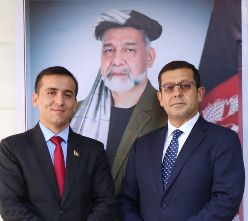 اسماعیل غضنفر رییس فعلی غضنفر گروپ است، قبلا محمد یوسف غضنفر شریک دولت وحدت ملی به رهبری اشرف غنی در اثر بیماری درگذشته بود