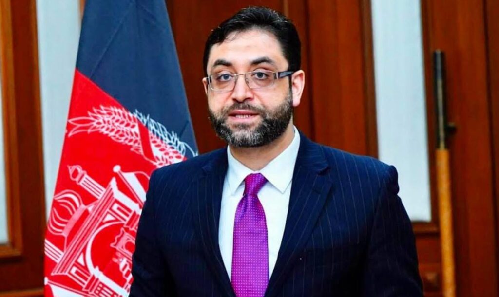 فرید ماموندزی، سفیر سابق جمهوریت در هند که اخیرا به طالبان بیعت کرد و به کابل رفت