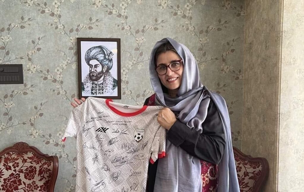 ذکیه وردک سر کنسول سابق افغانستان در هند که به اتهام قاچاق طلا در هند بازداشت شده بود
